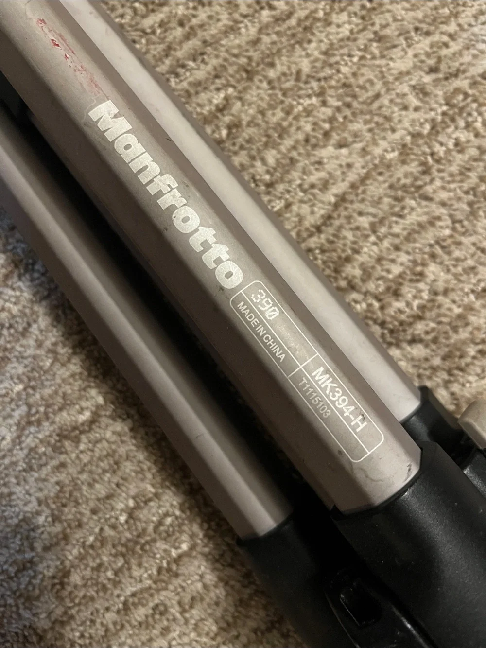 Manfrotto tripod MK394-H 390